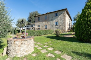 rocche-di-valiano-chianti-castelnuovo-berardenga-multiproperty-garden