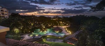 El Diria 301- Ocean View 3 Bedroom Condo