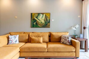 Smart TV, offices