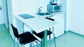Business Studio Suite, 1 Katil Ratu (Queen) | Dapur kecil peribadi