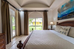 2 bedrooms, iron/ironing board, travel cot, free WiFi