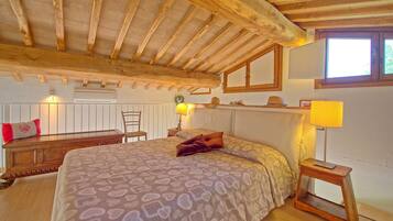 1 bedroom, travel crib, free WiFi