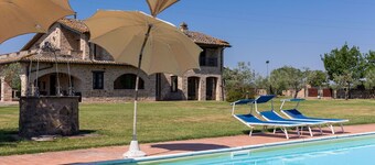 Villa Assisi - Holiday Villa Rental with swimming pool in Assisi, Umbria