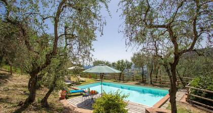 Landhaus in Mastiano mit 2 Schlafzimmern 4 Schlafplätzen