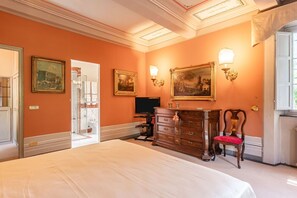 5 chambres, fer et planche à repasser, lit parapluie, Wi-Fi gratuit