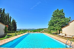Pool - Nice apartment for 4 guests with pool, A/C, WIFI and TV (San Gimignano)