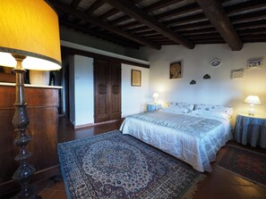 3 Schlafzimmer, Reisekinderbett, kostenloses WLAN