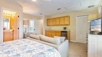 4 slaapkamers, een strijkplank/strijkijzer, wifi, beddengoed