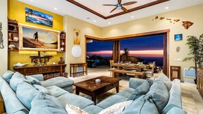 Fernseher, DVD-Player, Bücher