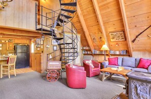 TV, DVD player, books - Alpine Meadows Cabin in the Woods (Alpine Meadows)