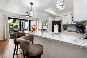 Fridge, microwave, stovetop, dishwasher