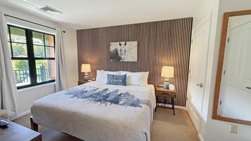 1 bedroom, desk, iron/ironing board, travel cot