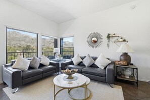 TV, fireplace, DVD player - Amazing interior upgrades highlighted by the picture perfect mountain views (Tucson)