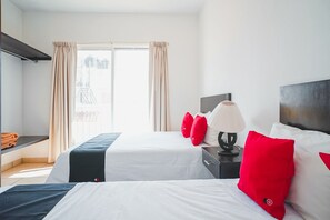 Standard Room, 2 Double Beds