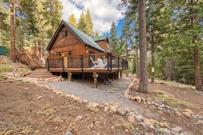 Exterior - Allenby by Tahoe Getaways - Dog OK , Close to Northstar! (Tahoe Vista)