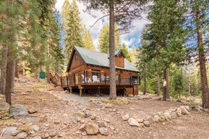 Exterior - Allenby by Tahoe Getaways - Dog OK , Close to Northstar! (Tahoe Vista)