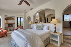 4 عدّة غرف نوم ومكواة/لوح كي وسرير سفر وخدمة الإنترنت