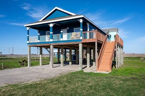 Exterior - Royal View - 2 Bedroom, 2 Bath, Sleeps 11 - Beach Front!1 (Caplen)