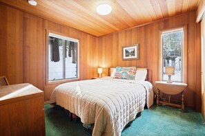 4 chambres, fer et planche à repasser, Wi-Fi gratuit, draps fournis