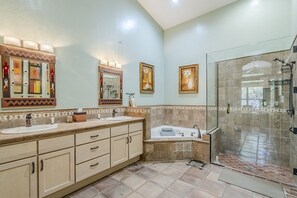 Ensemble douche/baignoire, sèche-cheveux, serviettes fournies