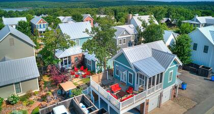 Carlton Landing! Cozy Garage Apartment close to all amenities!