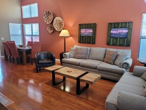 Smart TV, chimenea y reproductor de DVD 