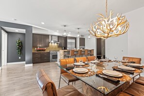 Dining - Luxury Ski-In/Ski-Out Condo at Town Lift and Main (Park City)