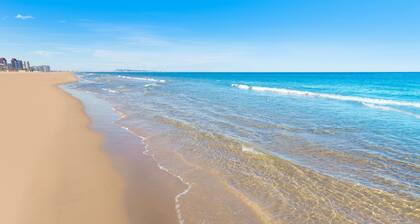 INFANTE - Apartment with sea views in Playa de Gandía. Free WiFi