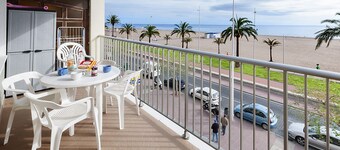INFANTE - Apartment with sea views in Playa de Gandía. Free WiFi