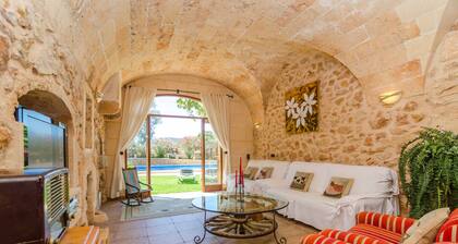 FINCA ES PORRASSAR - Villa with private pool in Cas Concos - Felanitx. Free WiFi