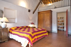 6 Schlafzimmer, Bügeleisen/Bügelbrett, Reisekinderbett, kostenloses WLAN