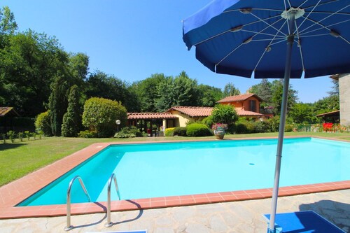 Lovely apartment for 6 people with WIFI and pets allowed
