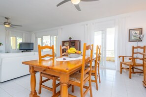 Dining - VILLA BERRY - Villa with private pool in Santa Ponça. Free WiFi (Santa Pon��a)