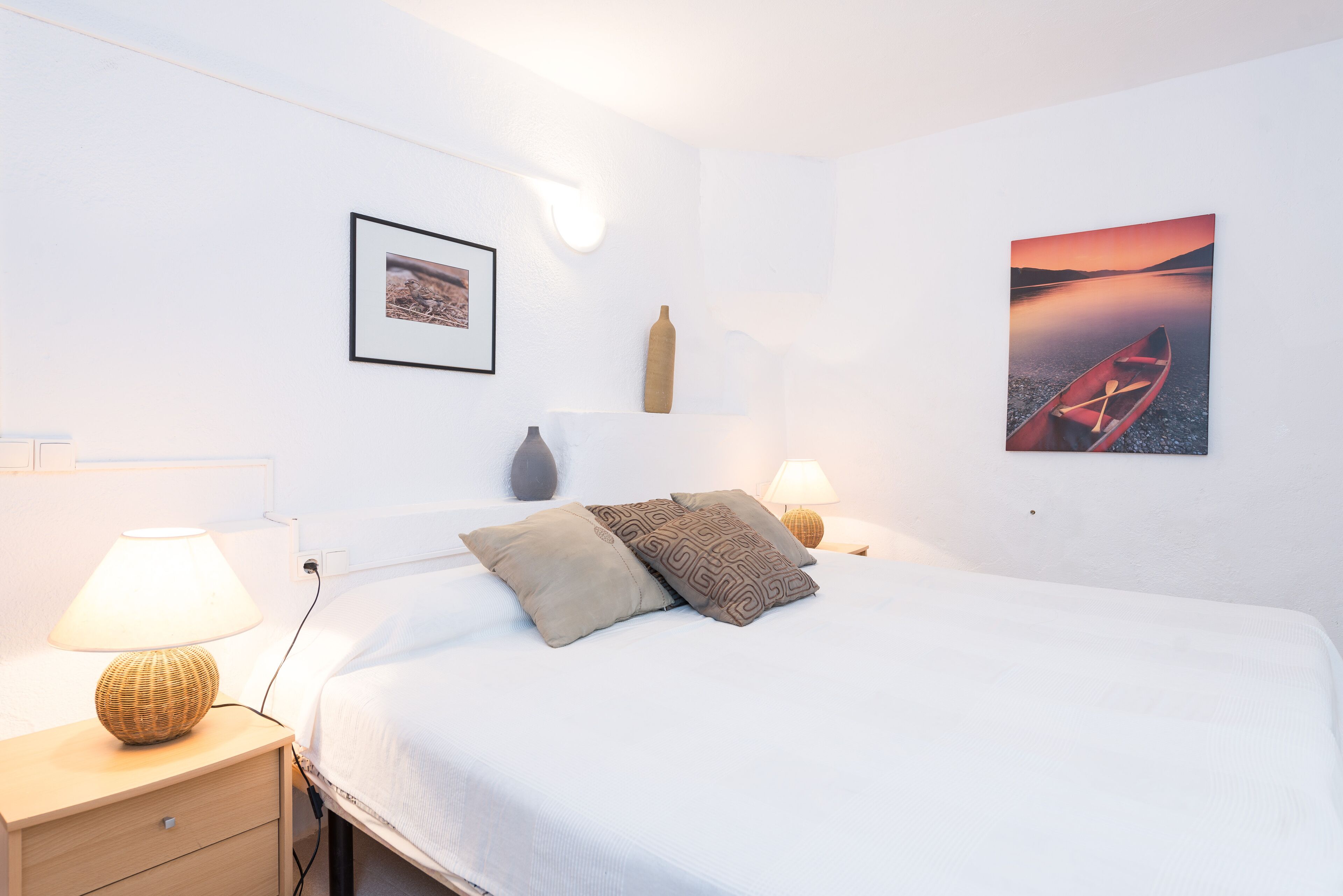 2 chambres, fer et planche à repasser, Wi-Fi gratuit, draps fournis