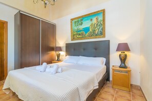 2 habitaciones, tabla de planchar con plancha y wifi gratis 