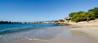 ES PORT - Beautiful holiday home with private garden in Portocolom. Free WiFi