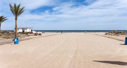 ORENETA - Airy and cosy apartment with coquettish terrace near the beach.