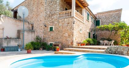SES ROQUES - Villa with private swimming pool and free Wifi in Santa Maria del Cami