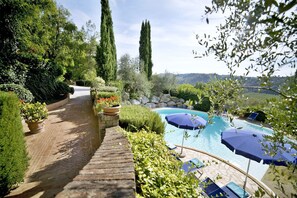 Pool - Stunning private villa for 9 guests with A/C, private pool, WIFI, veranda and panoramic view (Montopoli In Val D'arno)