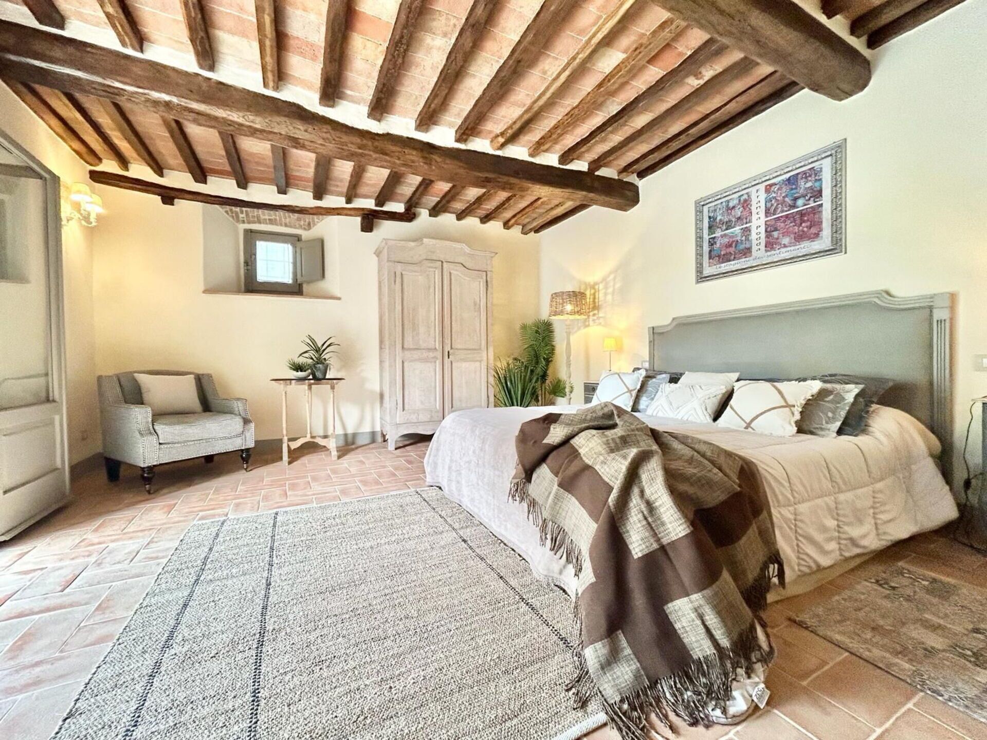 3 bedrooms, travel crib, free WiFi