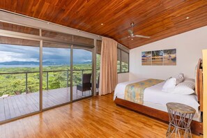 6 chambres, fer et planche à repasser, lit parapluie, Wi-Fi gratuit