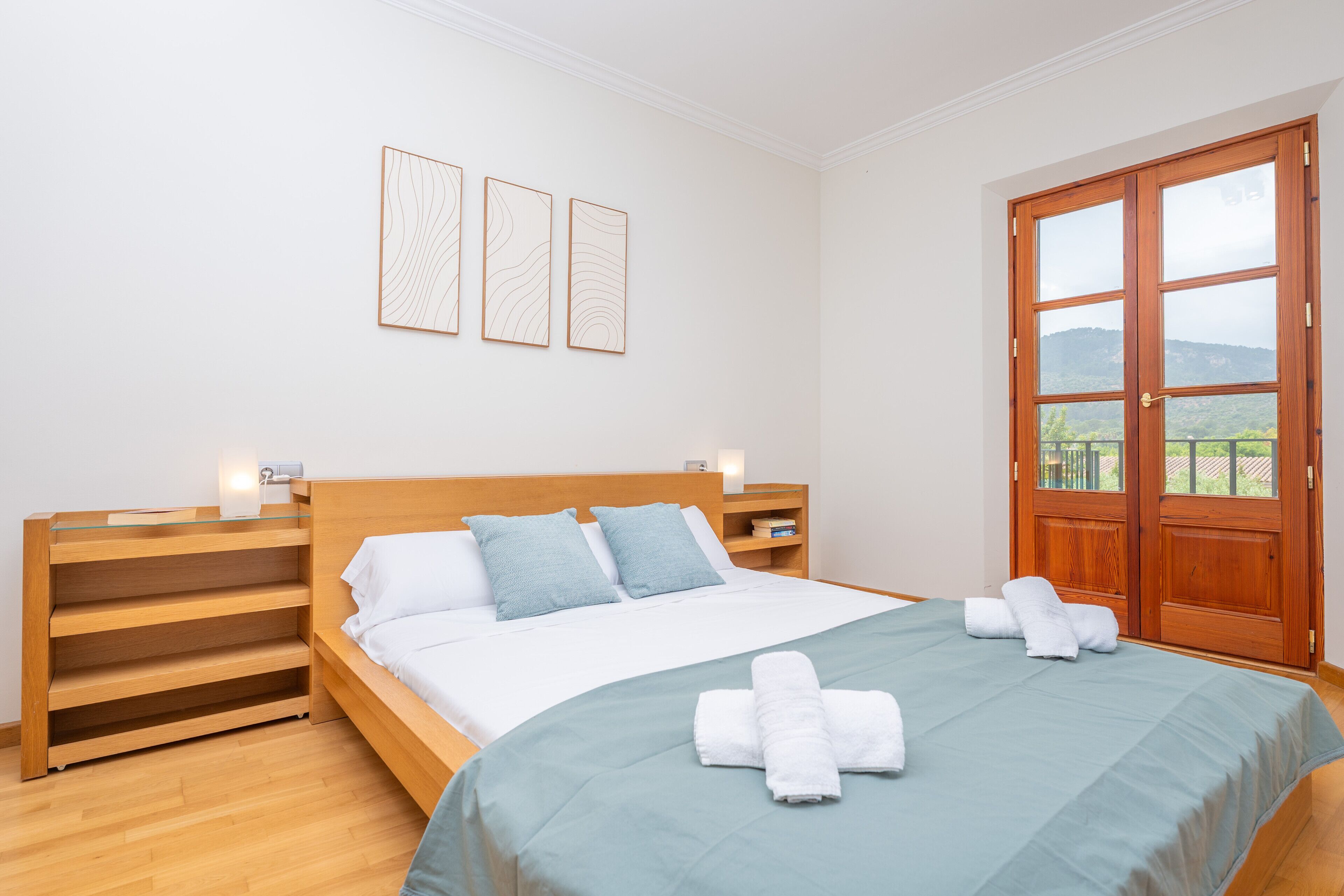 4 chambres, fer et planche à repasser, Wi-Fi gratuit, draps fournis