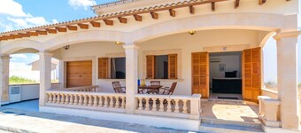 CAN PARRITA - Chalet with terrace in S'Estanyol de MItjorn.
