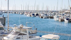 A marina filled with various boats docked at the pier. - BUGAMBILIA - Chalet with terrace in Sa Ràpita. Free WiFi (Sa Ràpita)