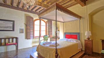 3 bedrooms, travel crib, free WiFi