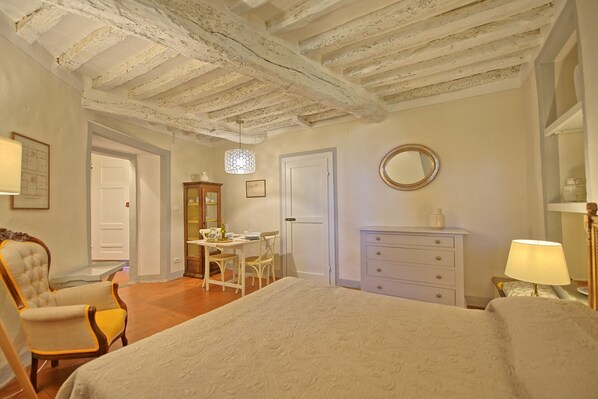 1 quarto, berço de viagem, Wi-Fi de cortesia