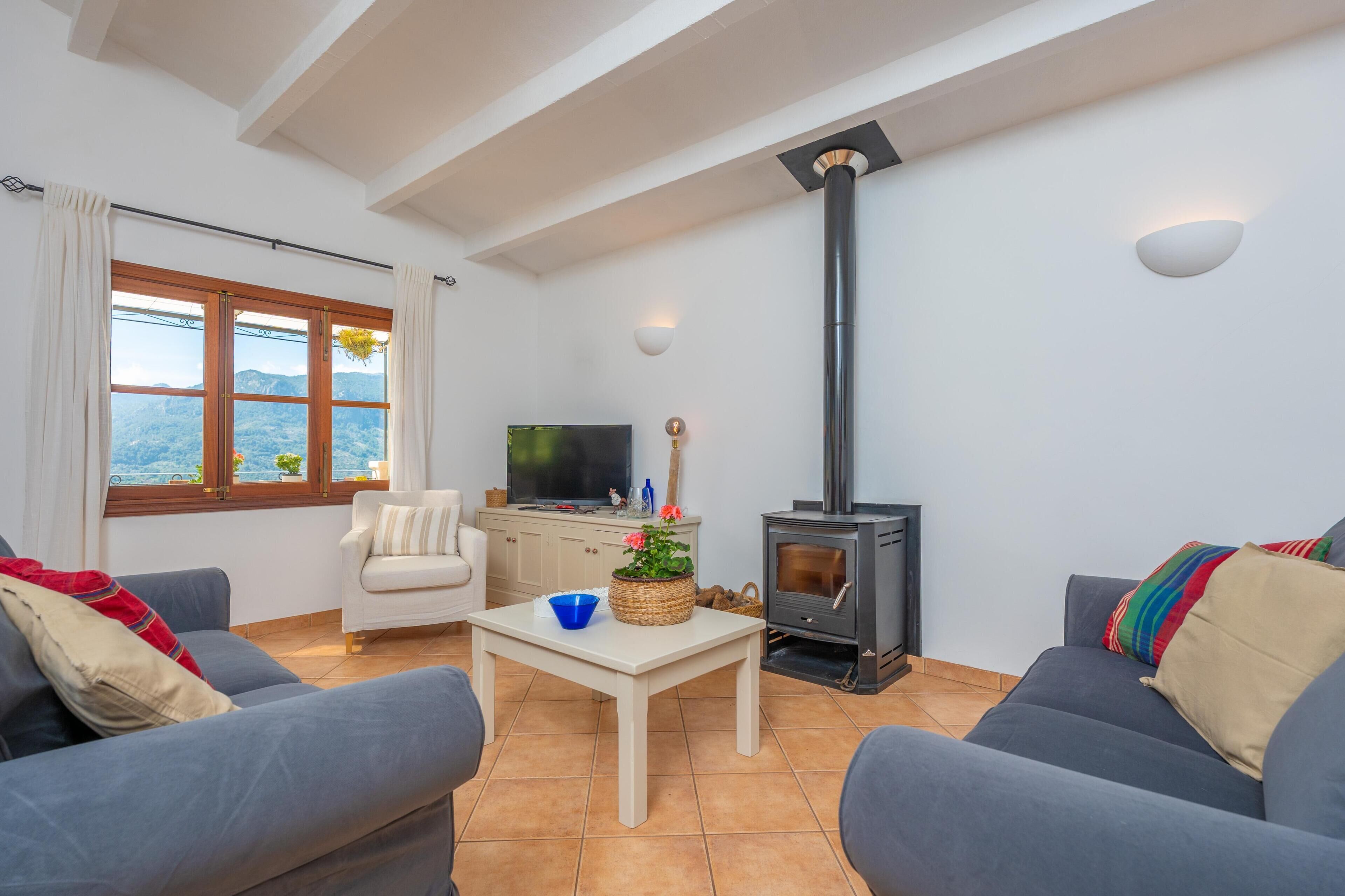 TV, music library, stereo