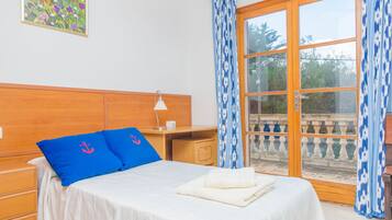 5 slaapkamers, een strijkplank/strijkijzer, gratis wifi, beddengoed