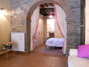 1 bedroom, travel cot, free WiFi