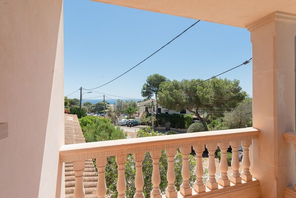 Property grounds - VILLA GLORIA - Villa with private pool in Cala Pi - Llucmajor. Free WiFi (Cala Pi)